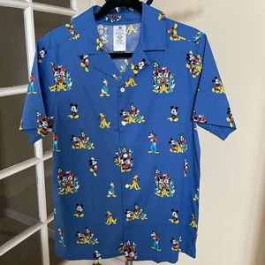 Disney Short Sleeve button up shirt, blue. Small. NWT.